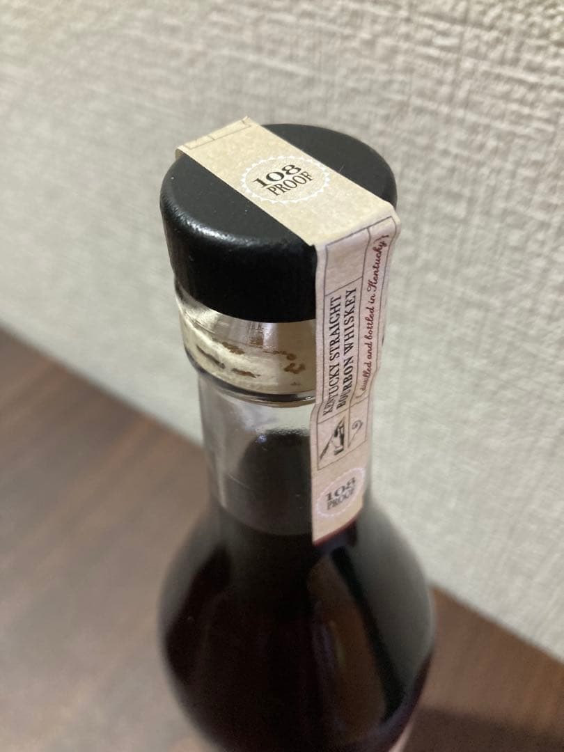 ボンバーガーズ BOMBERGER'S 700ml 54%
