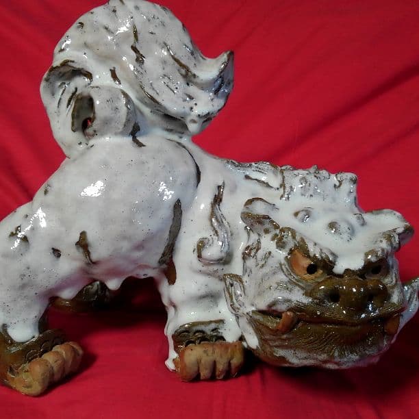 作家物　陶器　「白獅子」　置物