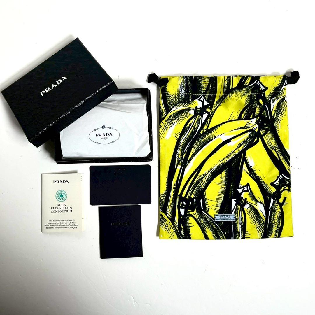 【未使用に近い・付属品完備✨】プラダ 三つ折り財布 ヴィッテロダイノ レザー