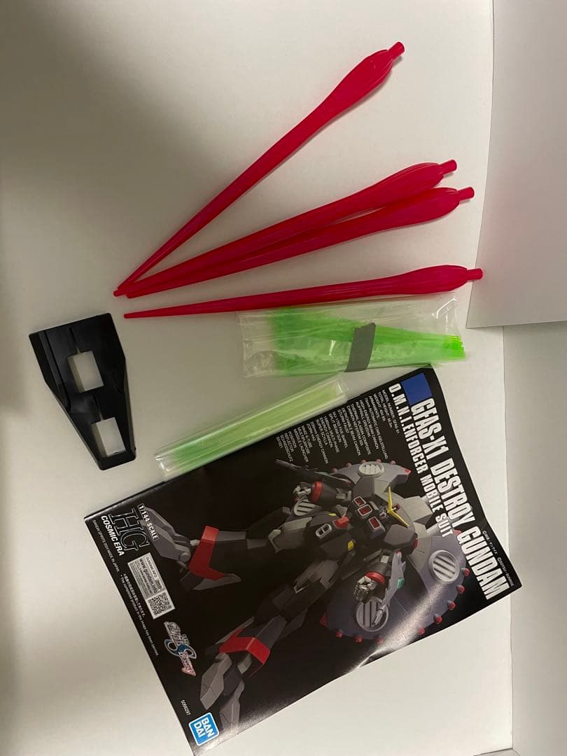HG デストロイ　素組み