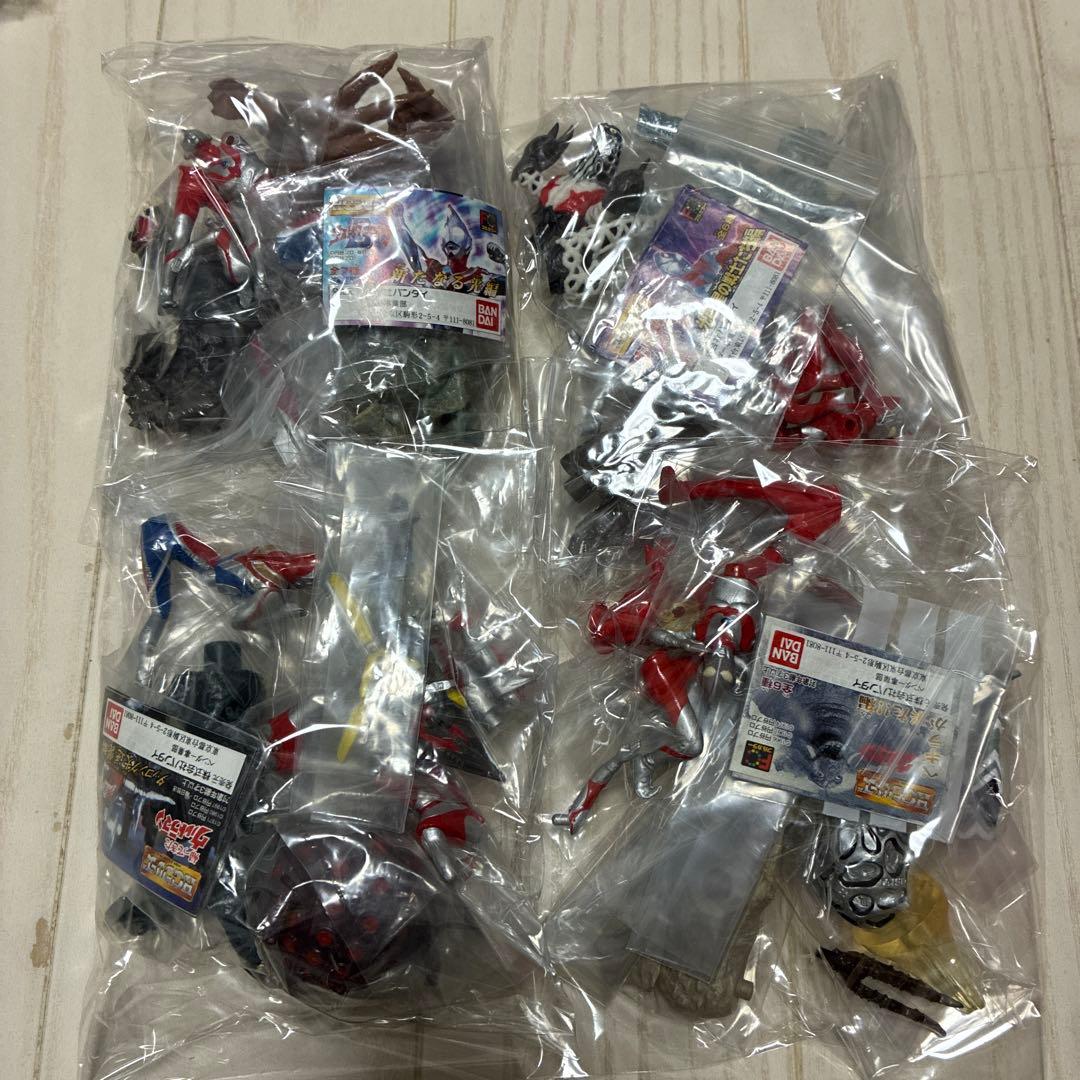 HGウルトラマン パート1〜24、26+ベスセレ1&2全コンプセット　ガシャポン