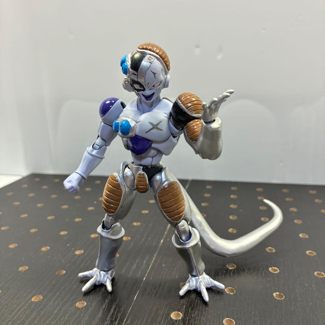 ドラゴンボール　フリーザ　プラモデル　ジャンク