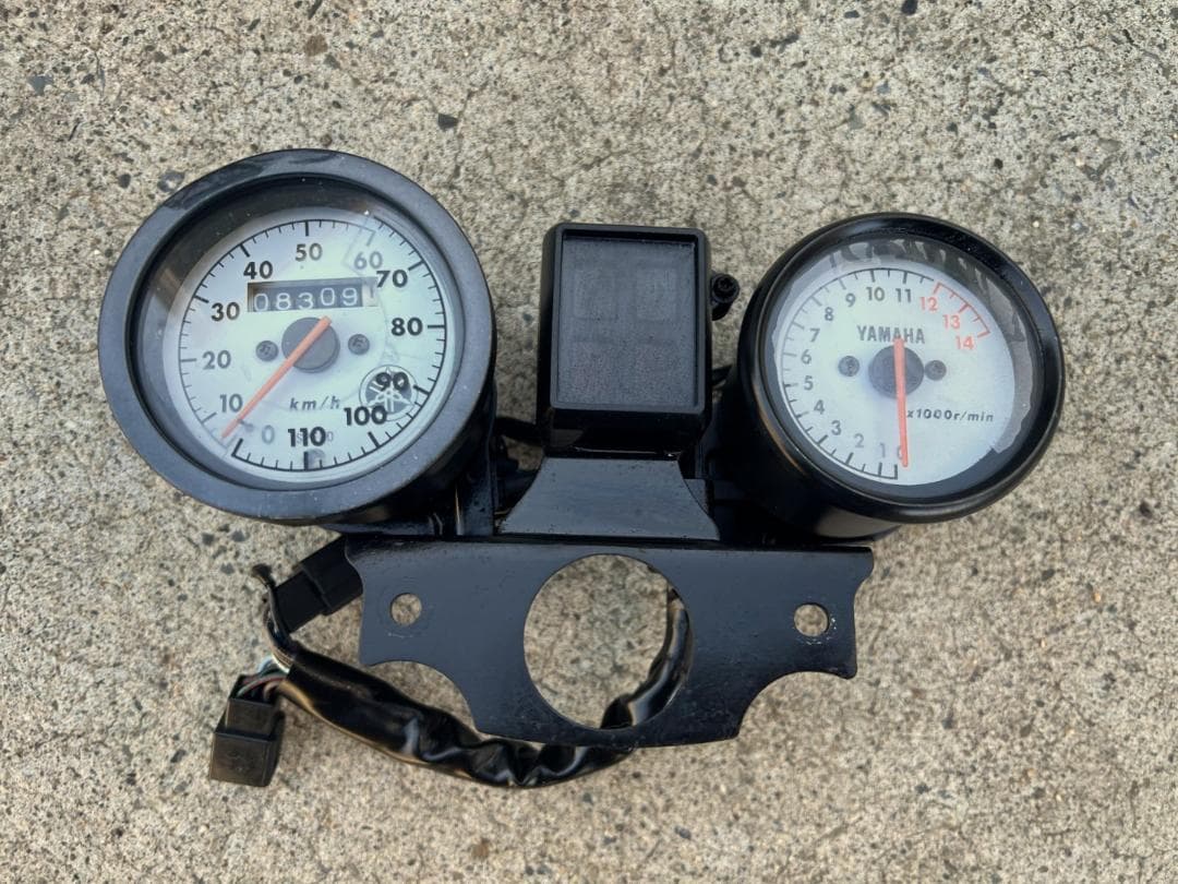 ヤマハ　RZ50 純正メーター　動作確認済み