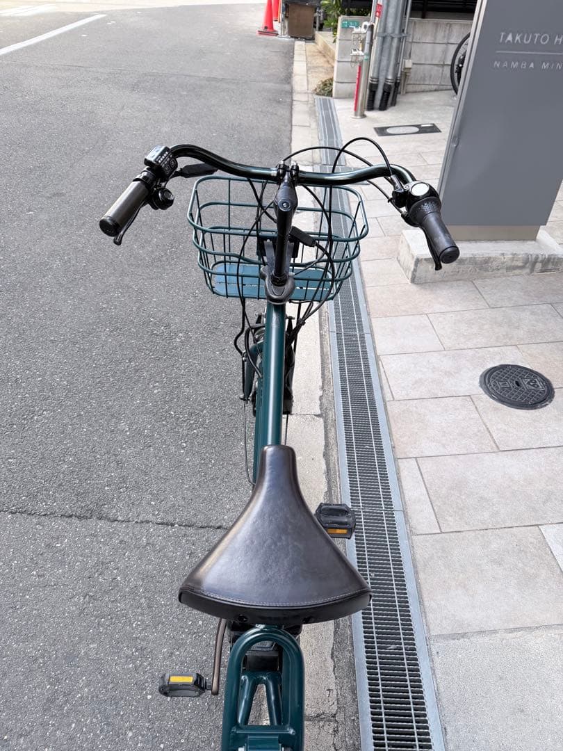 子供乗せ　ブリヂストン　電動アシスト自転車 チャイルドシート付き ダークグリーン