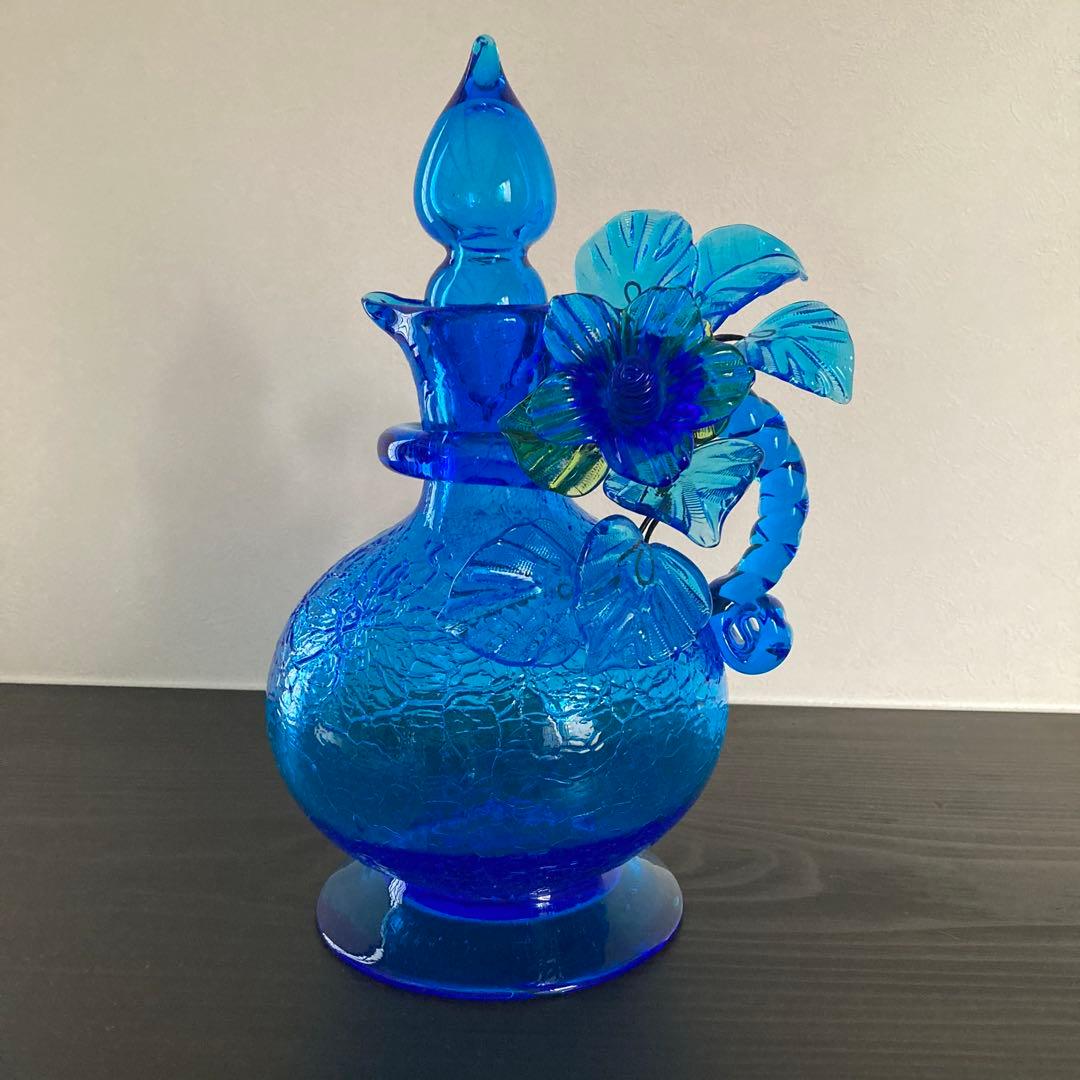 青色ガラス製ピッチャー