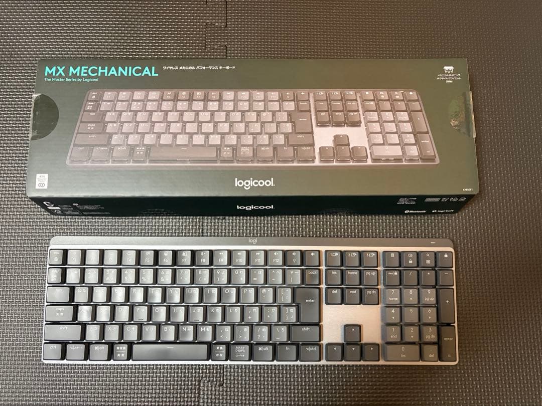 メカニカルキーボード　茶軸