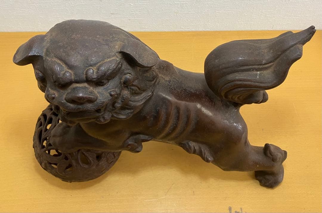 【高岡銅器】玉獅子 鋳造 鉄製 置物 招福 縁起物 玉乗り獅子 狛犬