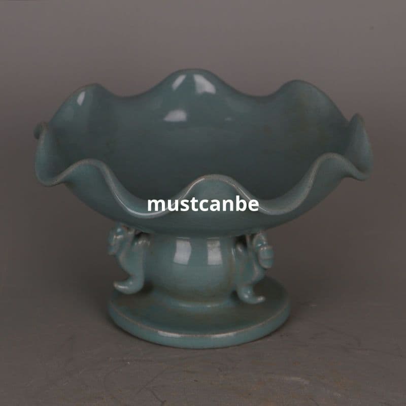 宋汝窯天青釉三係高足果皿 景徳鎮 陶磁器 装飾品 現代工芸品 美術品 置物