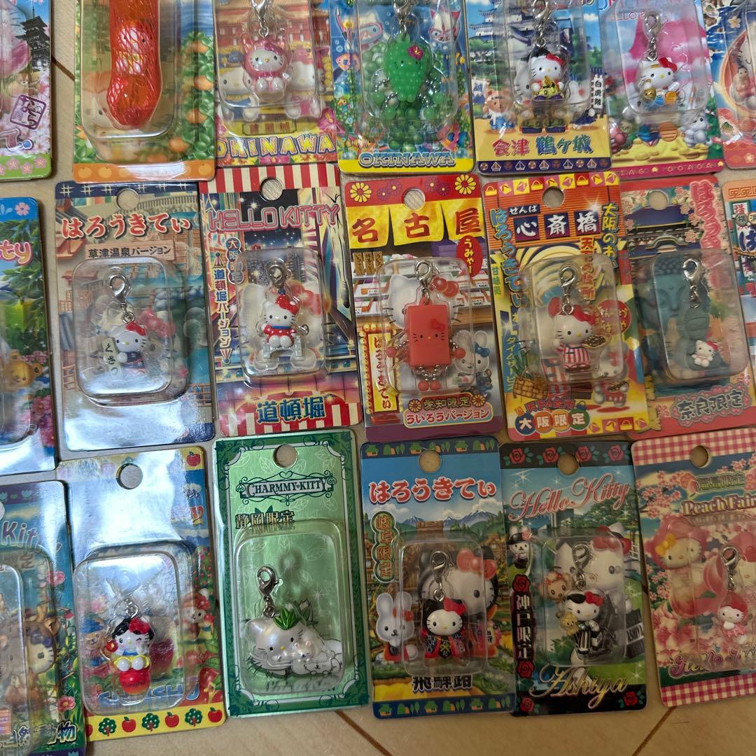 ご当地限定チャーム　55個まとめ売り