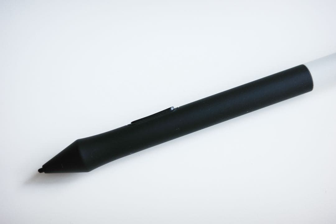 ワコム 13.3インチ 液タブ Wacom One DTC133