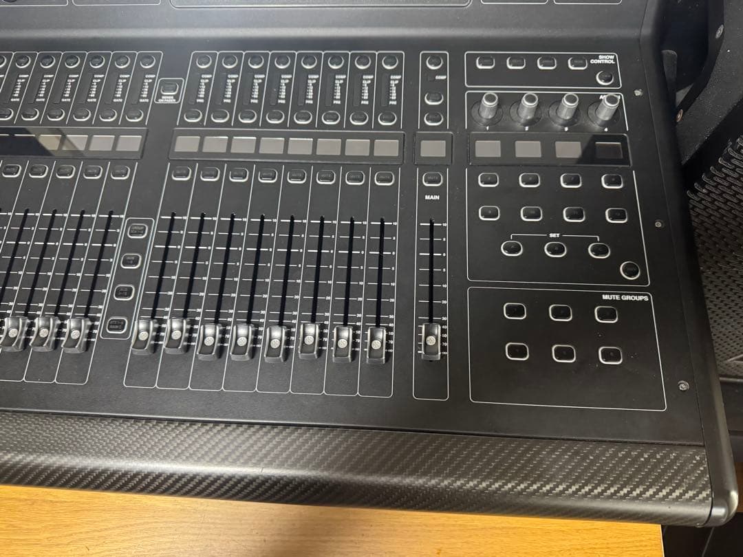 MIDAS マイダス M32 LIVE デジタルミキサー