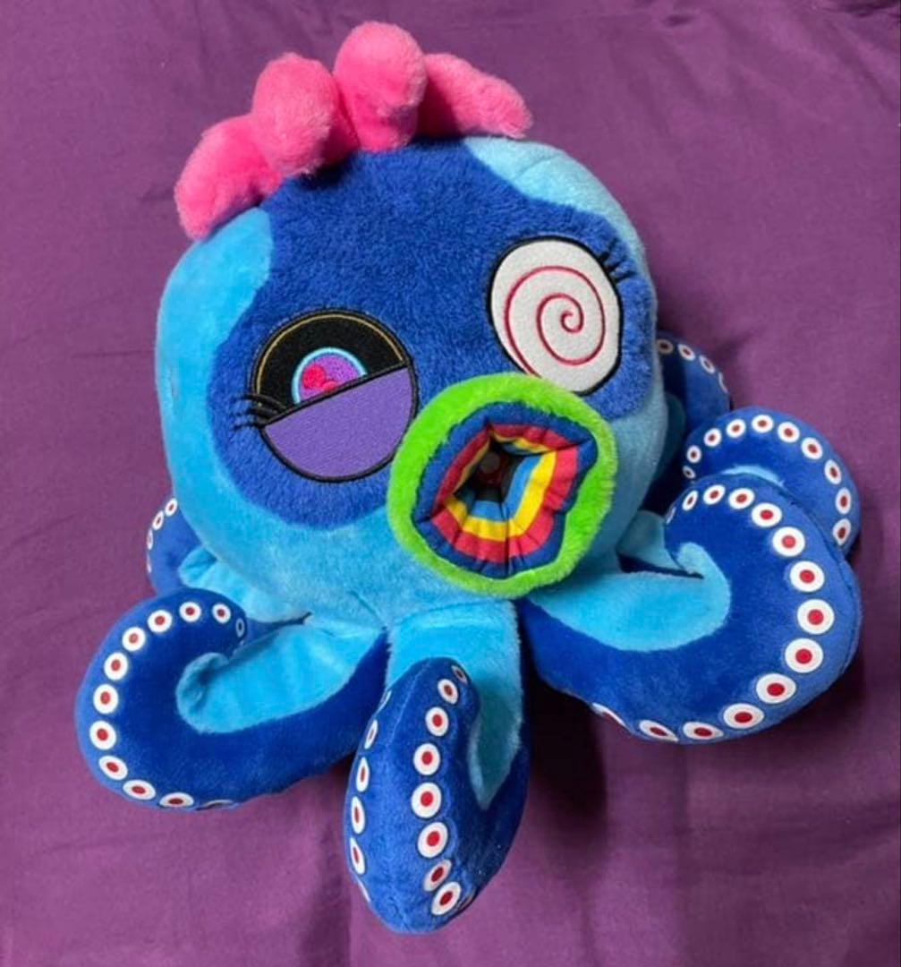 村上隆　ぬいぐるみ