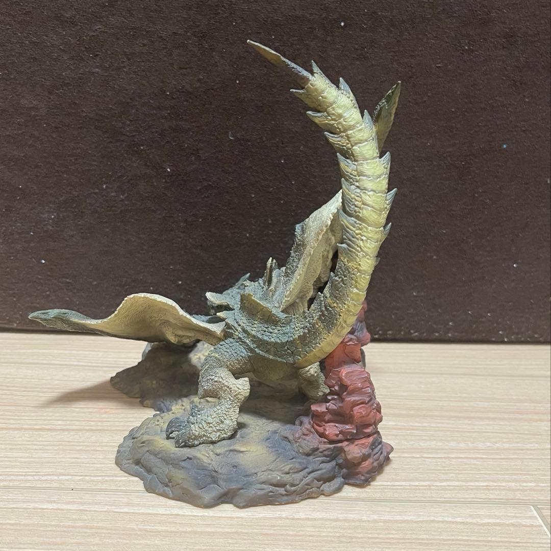 モンスターハンター モンハン クリエイターズ フィギュア ティガレックス 亜種