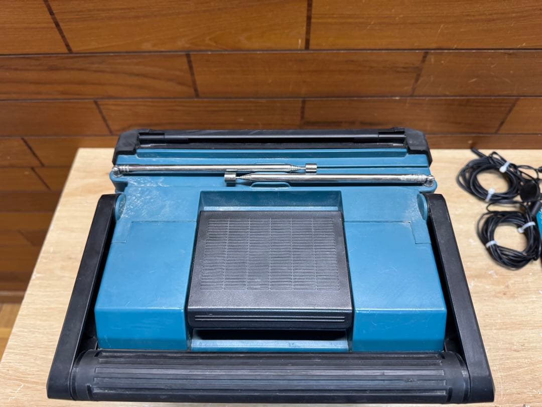 マキタ Makita 充電式 ラジオ テレビ TV100