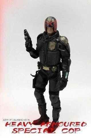 ジャッジ・ドレッド カール・アーバン 1/6 フィギュア
