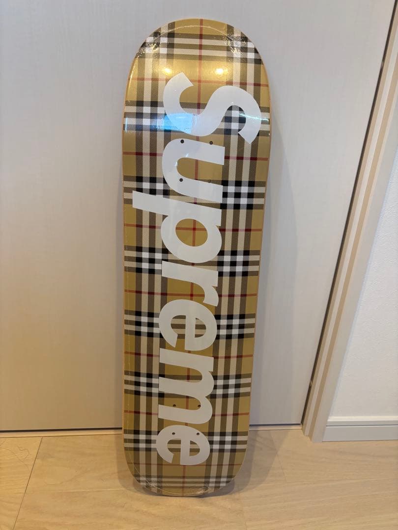 【新品】Supreme Burberry デッキ　シュリンク付
