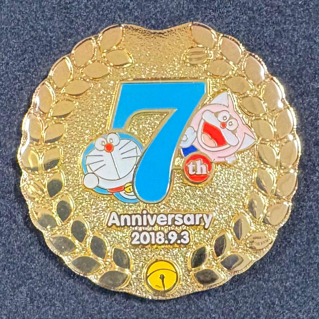藤子・F・不二雄ミュージアム　限定　10周年記念　ピンズ　特別デザイン　全10種