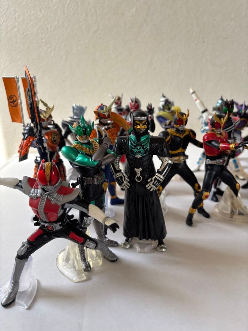 HDM創絶　仮面ライダー　30個　クウガ　ファイズ　カブト　エターナル　オーズ