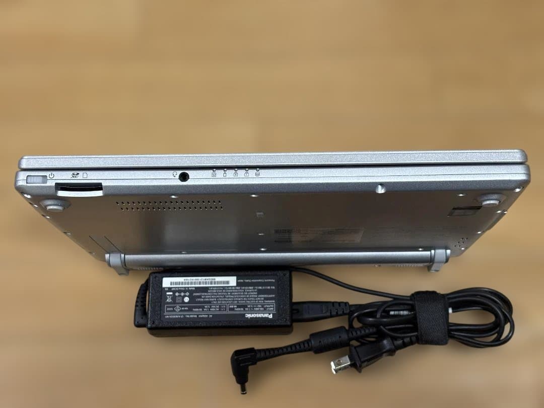 Panasonic Let's note CF-SV9H20VS 16GB 美品