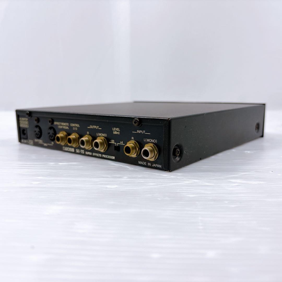 【極美品】BOSS スーパーエフェクトプロセッサー SE-70 エフェクター