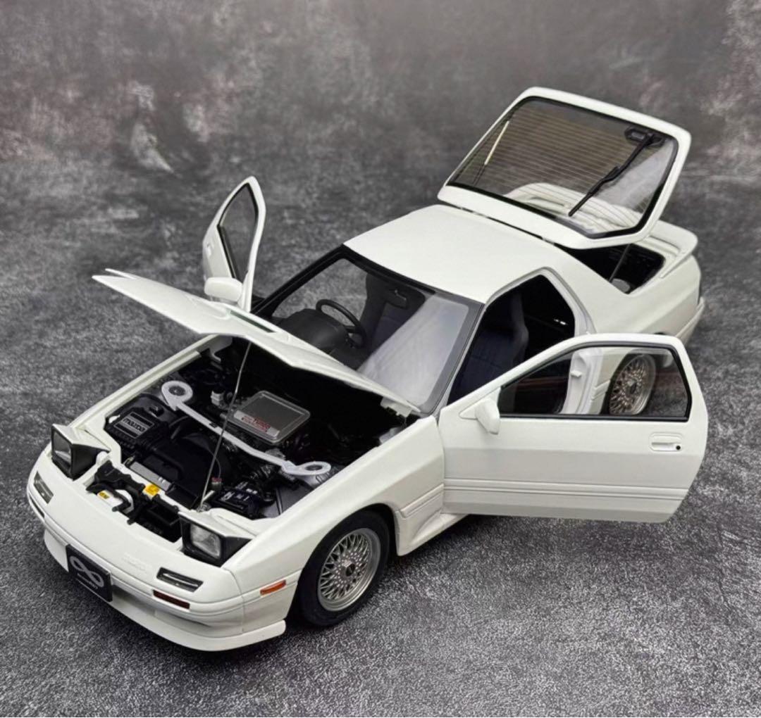 【新品】1/18 WHELART マツダ サバンナ RX-7 FC3S