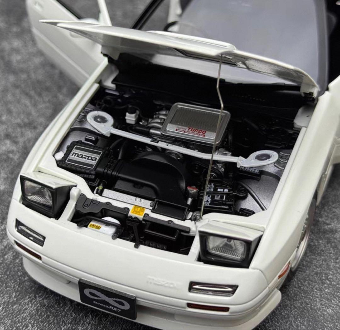 【新品】1/18 WHELART マツダ サバンナ RX-7 FC3S