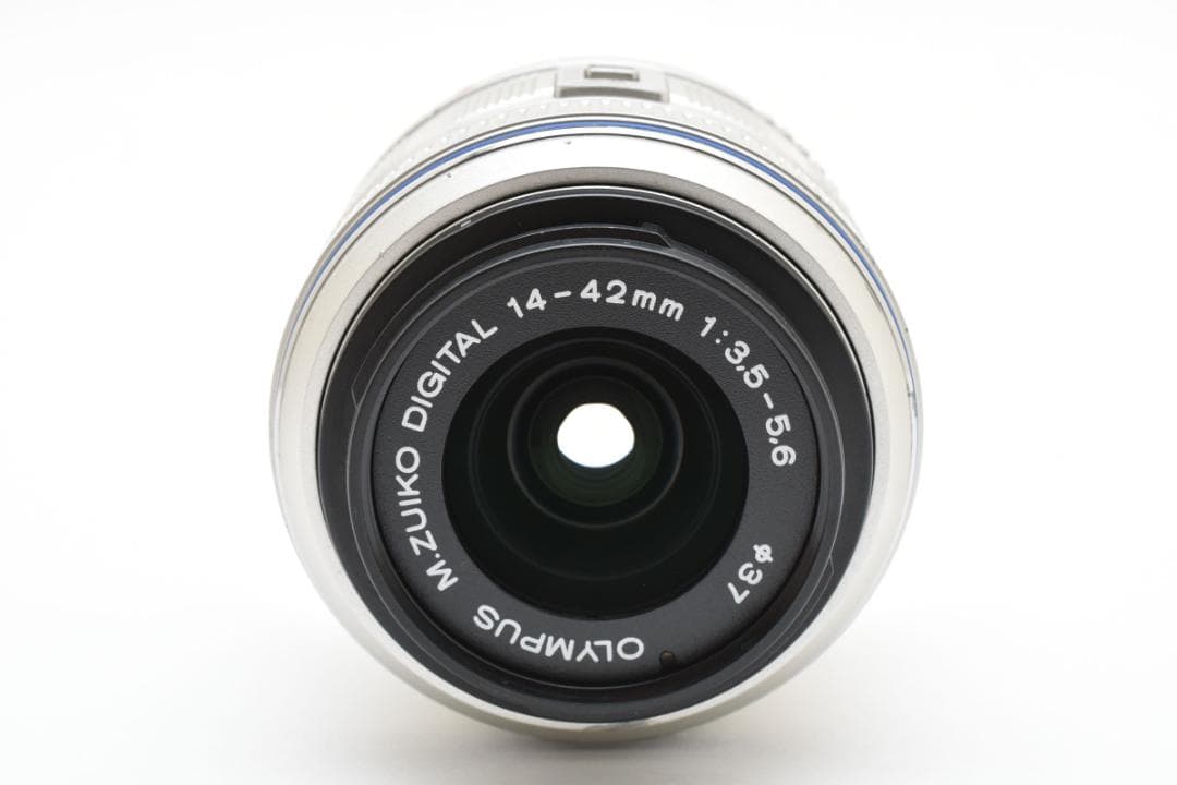 超美品 オリンパス M.zuikoレンズ 14-42 f3.5-5.6 シルバー