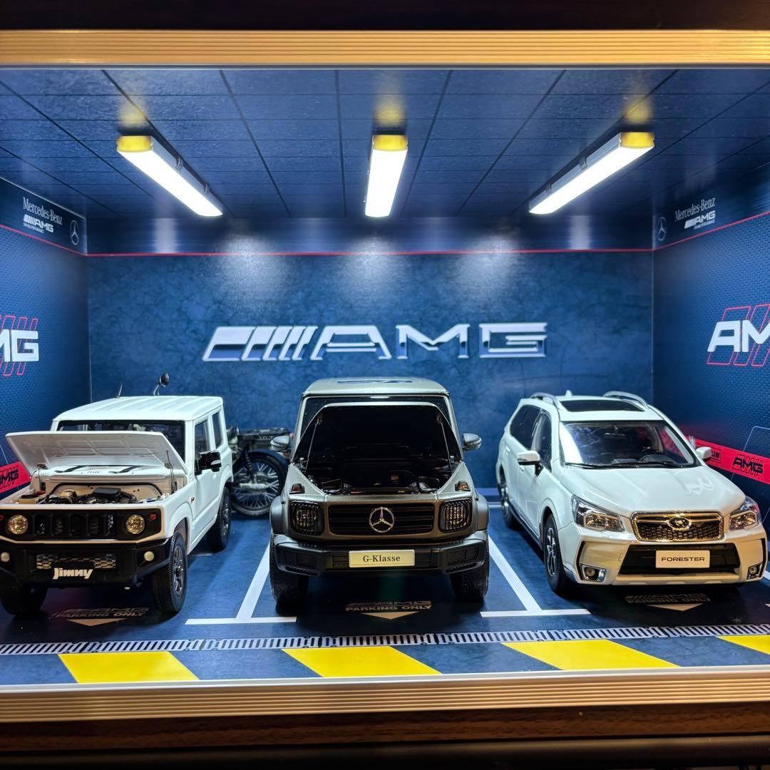 1:18 ミニカー展示ケース 3台駐車 ディスプレイケース　LEDライト