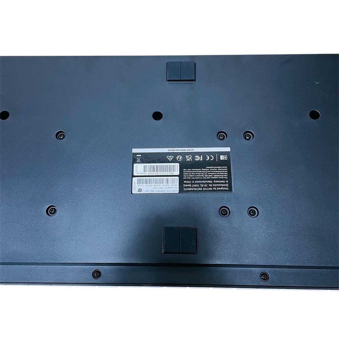 Native Instruments KOMPLETE A61MIDIキーボード