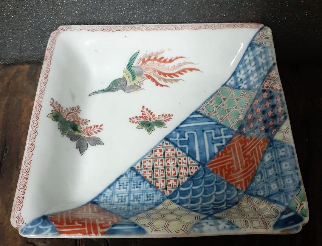 【珠玉逸品❗️】江戸時代　古伊万里　柿右衛門様式　鳳凰に桐　区割り文様　四方深皿