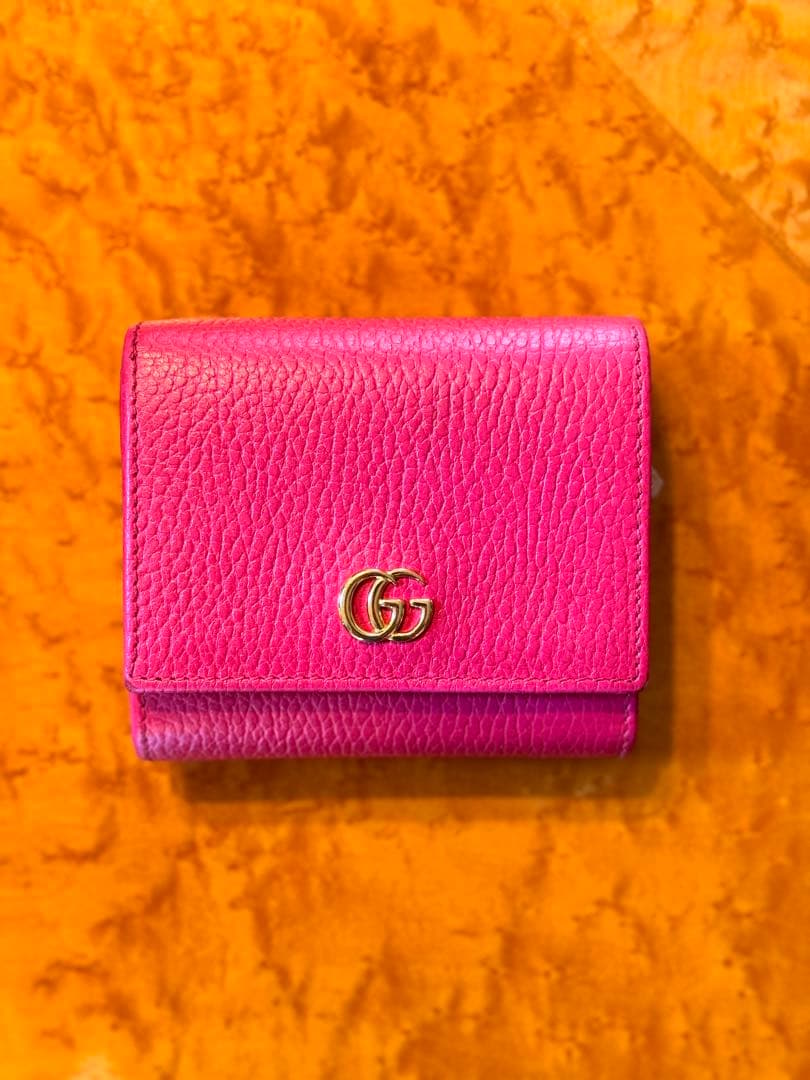 mill様GUCCI 二つ折り　財布　ピンク　GGマーク　マーモント　コンパクト