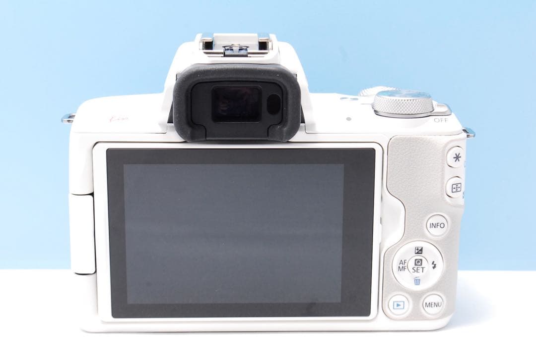 新品級！Canon Kiss M2 ホワイト Wi-Fi搭載 標準レンズセット