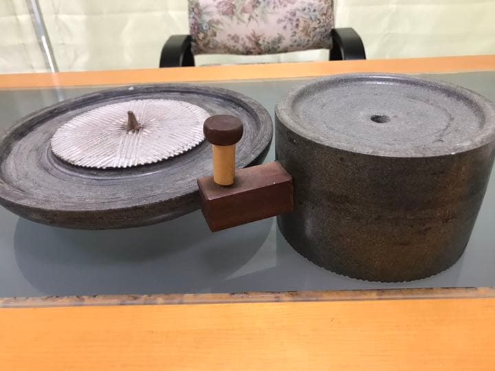 抹茶ひき臼