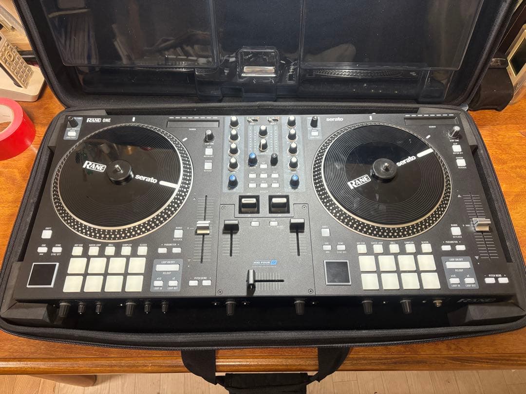 RANE ONE Serato/djayPro用コントローラ