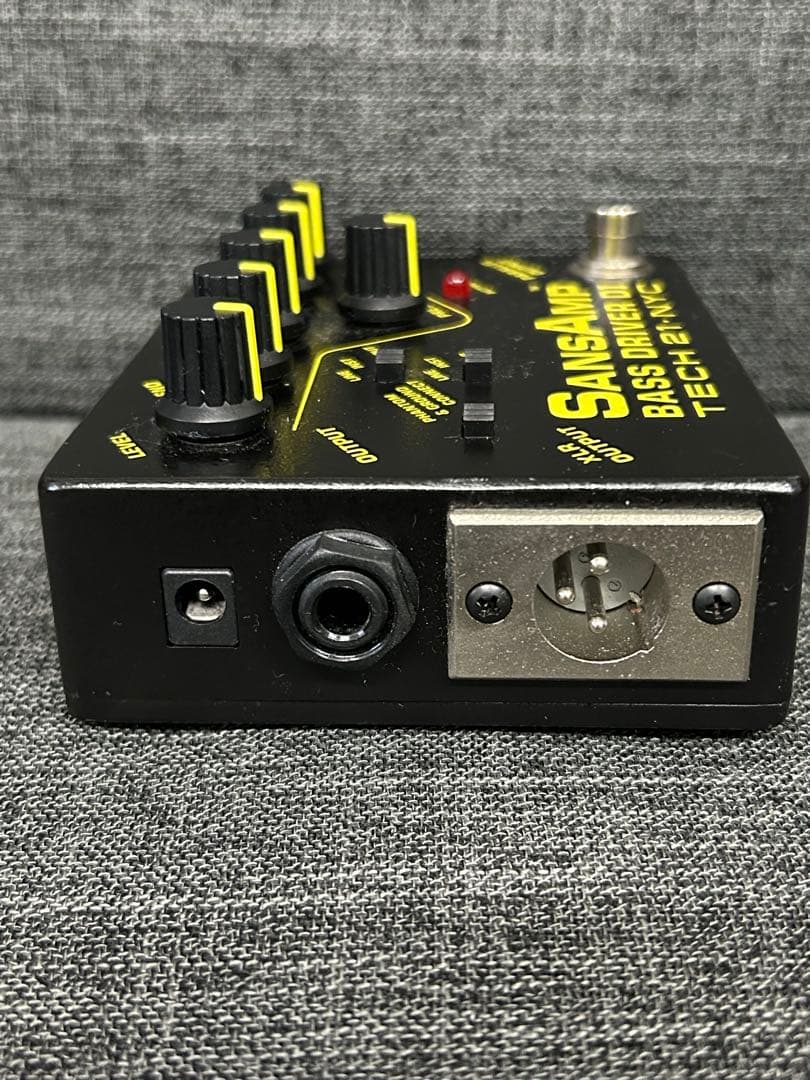 ベース TECH21 SANS AMP BASS D DI