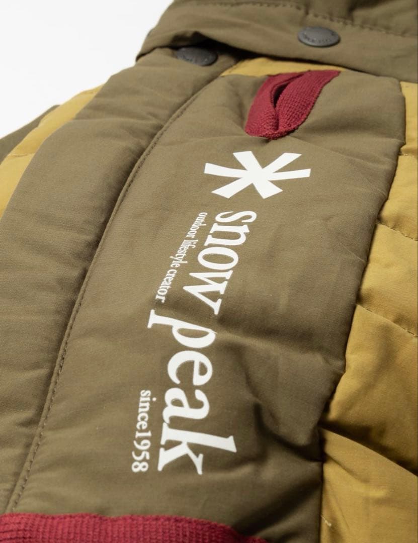  peak AmenityDome 犬用ダウンジャケット 中型犬用　4L