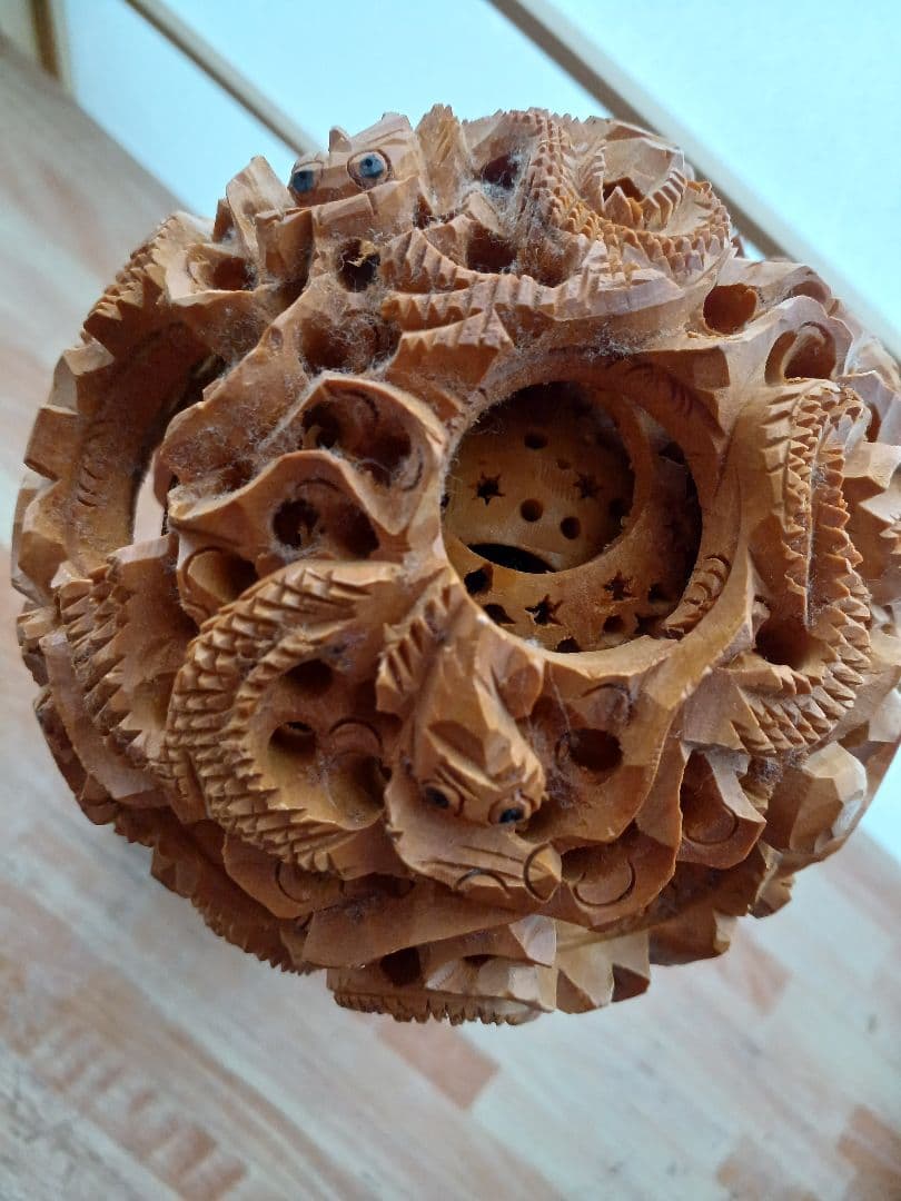 檀香座球