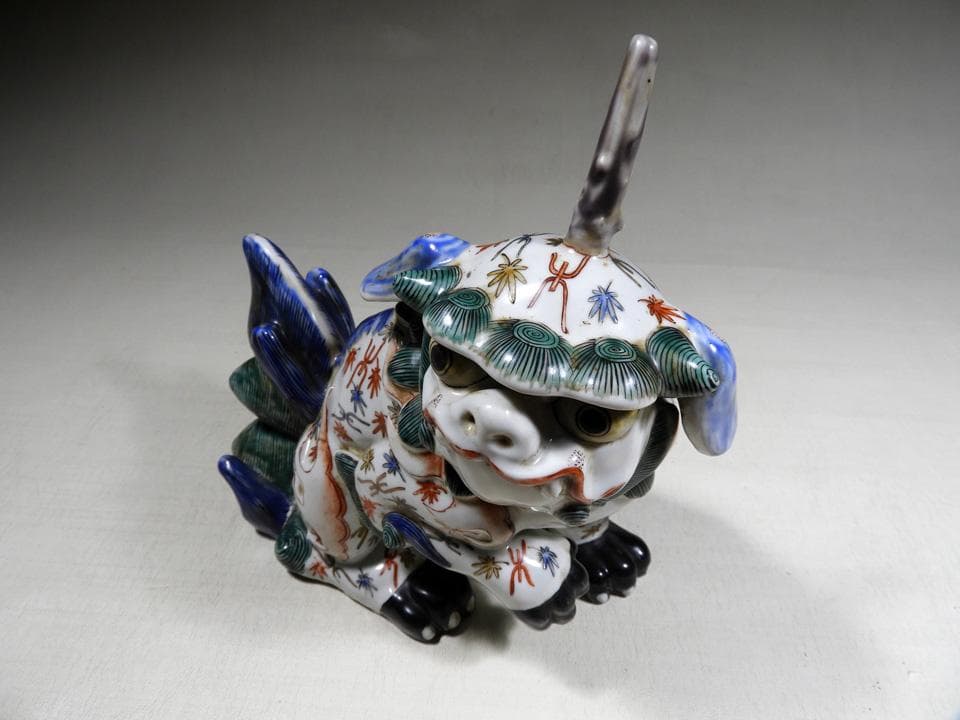 ●江戸期 傑作 古伊万里 柿右衛門様式 色絵 角獅子 独角獅子 妖怪 23cm高