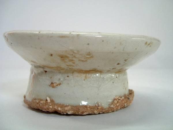 盃台■李朝 粉引 白釉 古い時代物の祭器 高台皿 砂高台 酒器 骨董品 希少■