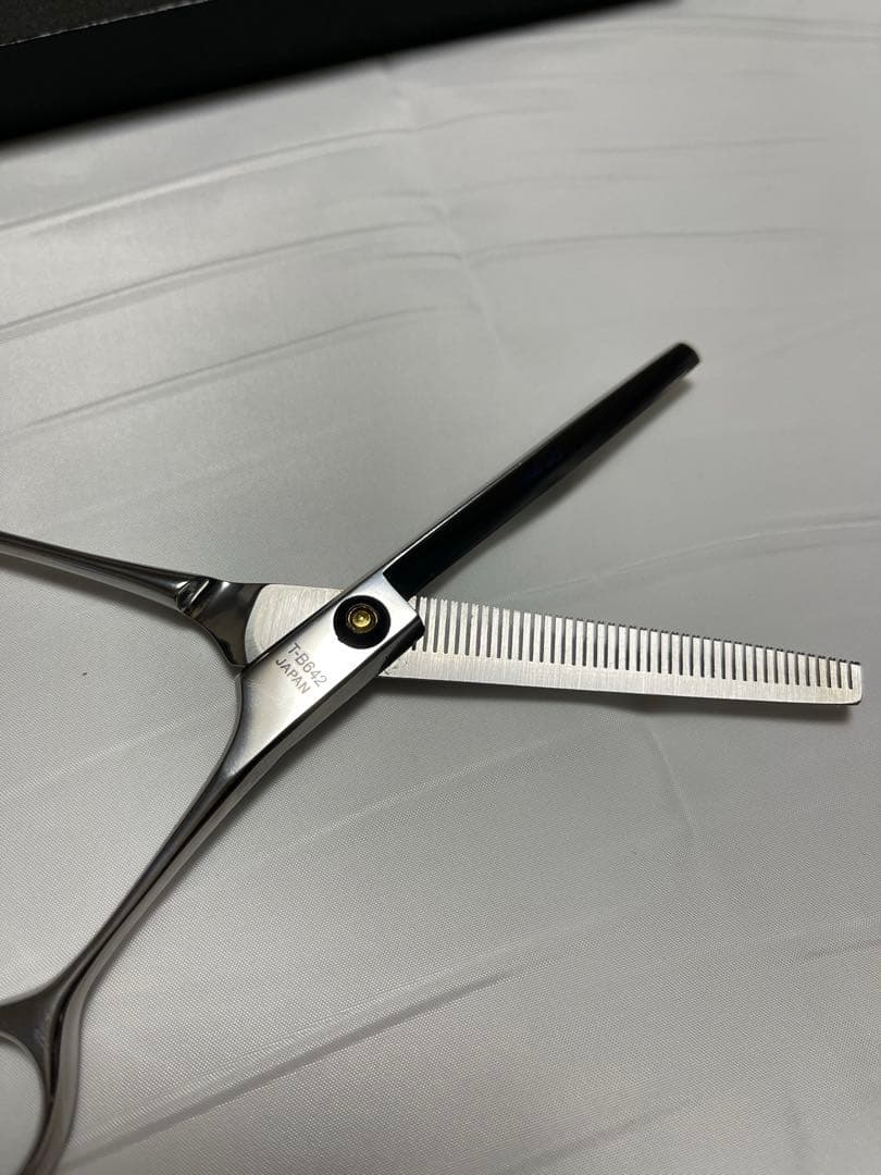 菊王冠　BOB T-B642 トリミングシザー　セニング（スキバサミ）