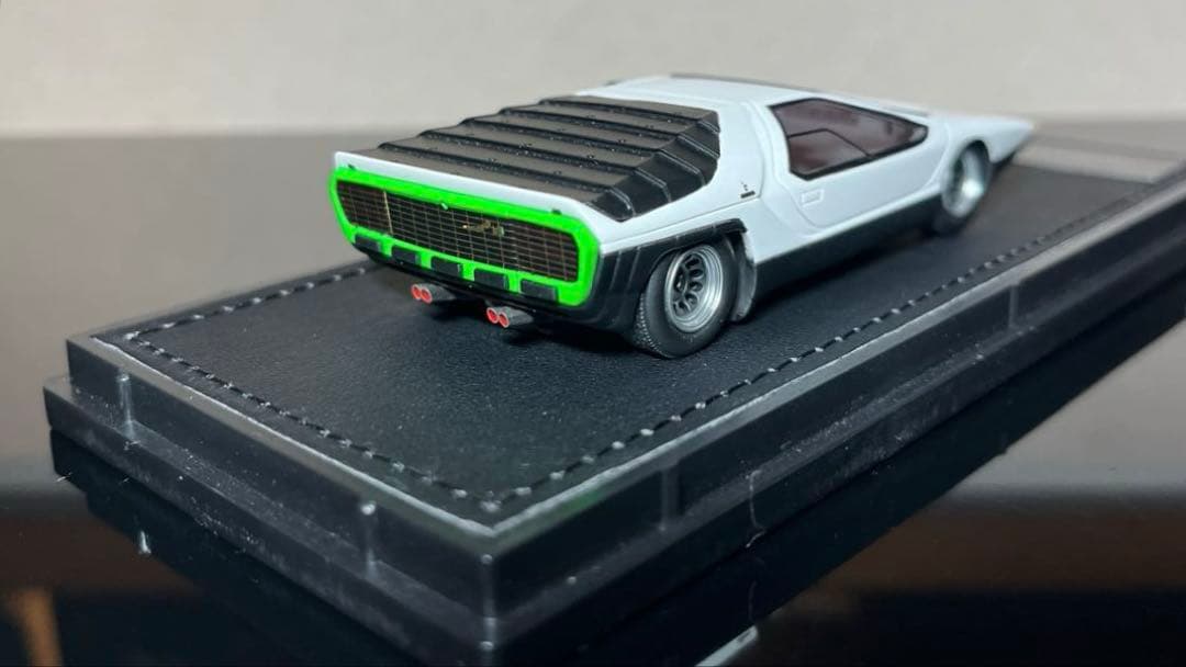訳あり）ミニカー 1/43 トップマルケス アルファロメオ カラボ 白