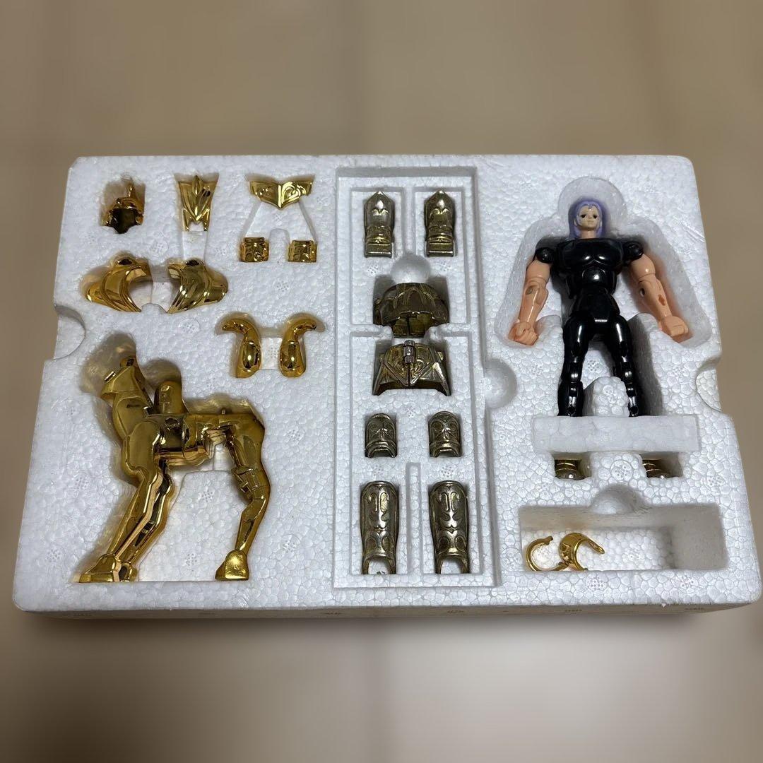 聖闘士星矢アリエスクロス フィギュア バンダイ