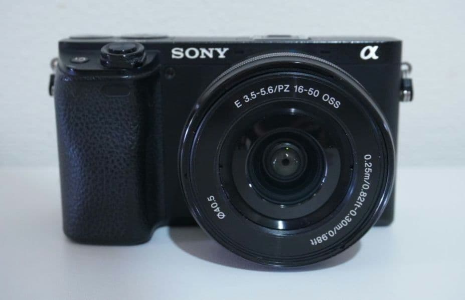 【1時間だけの価格】SONY α6400 E 16-50mmレンズ付きミラーレス