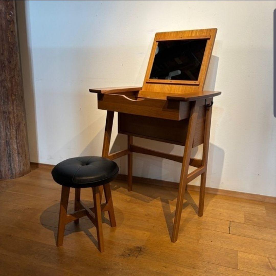 引き取り限定 美品 ヴィンテージ風 コンパクト ドレッサー スツール付き