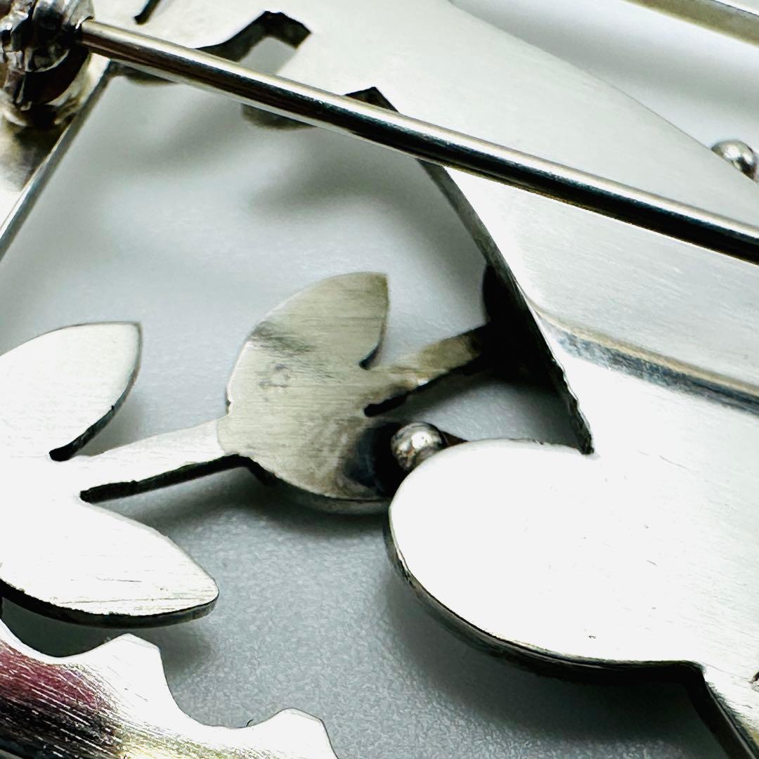   251 イルカ　リーフ　シルバーブローチ　925