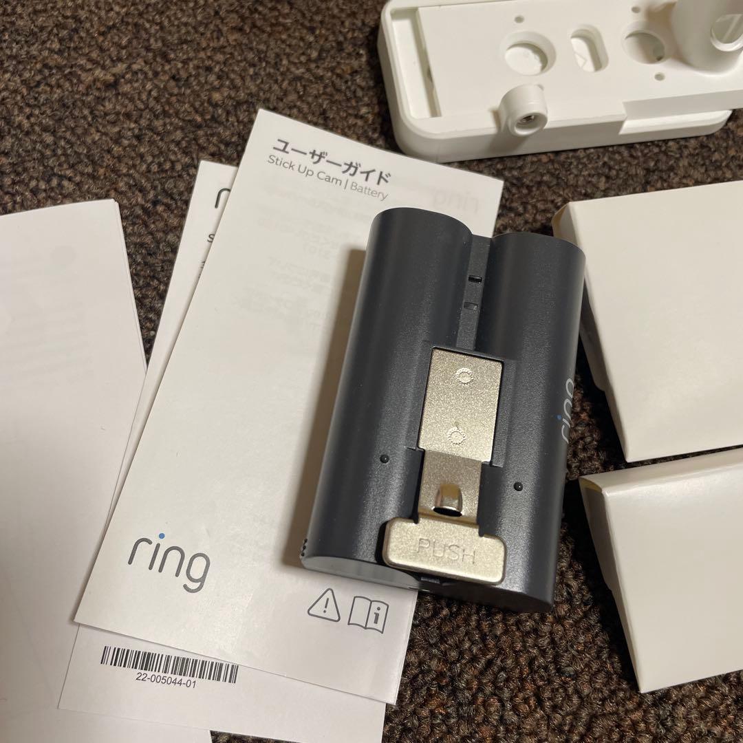 Ring 屋外用センサーライト付セキュリティカメラ+バッテリー+ソーラーパネル