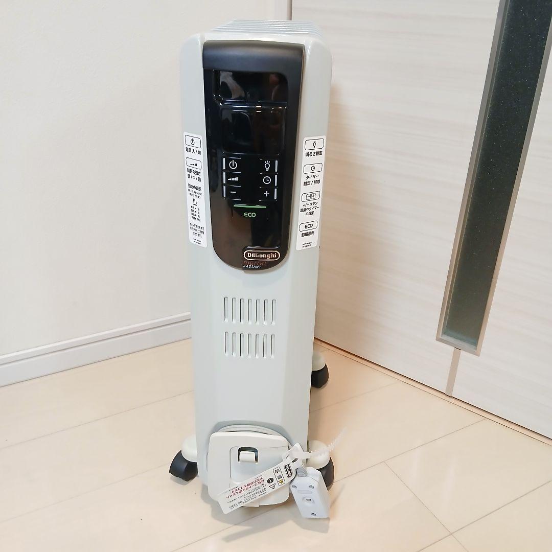 DēLonghi　ECOモード付きオイルヒーター ホワイト