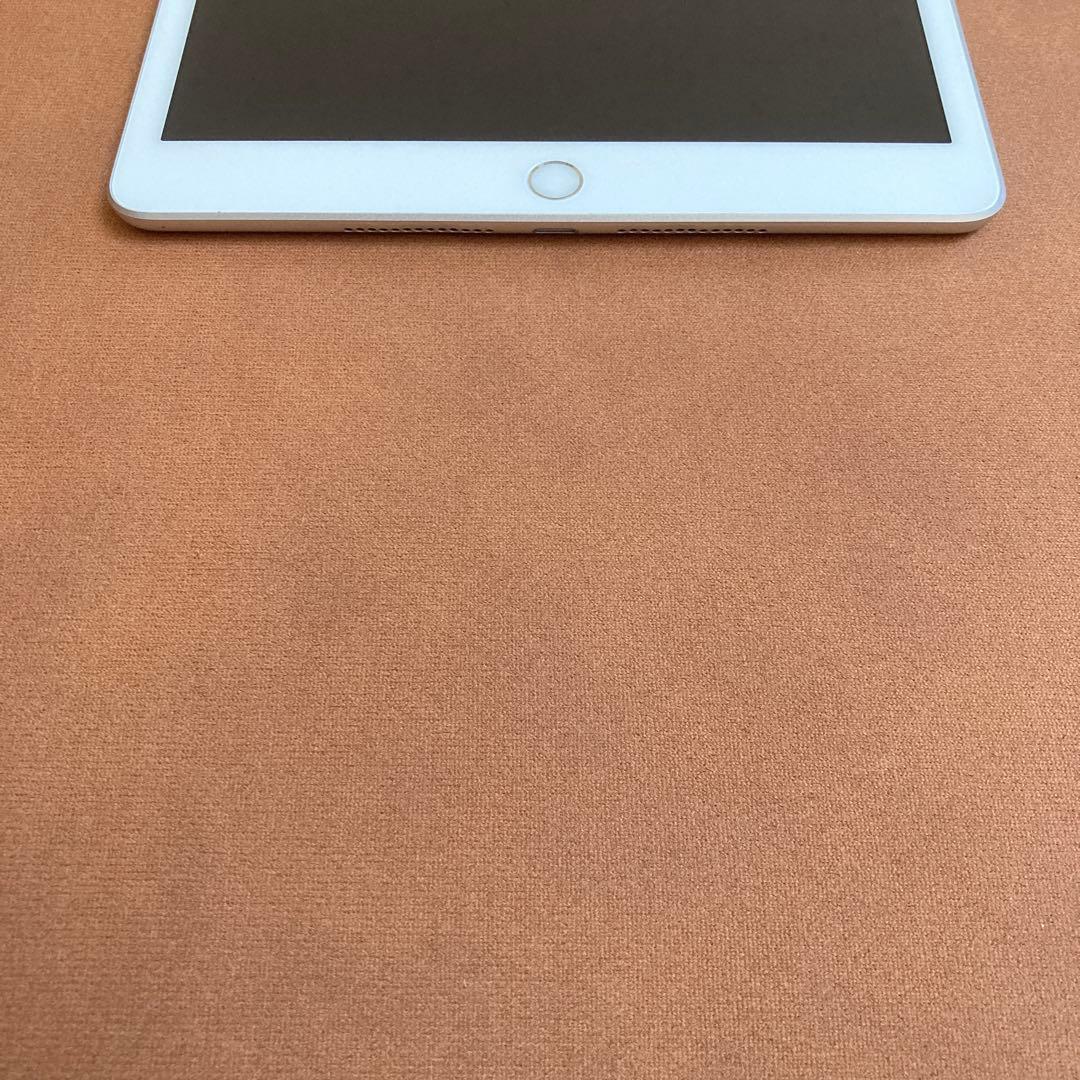 544【早い者勝ち】電池良好☆iPad8 第8世代 32GB SIMフリー☆