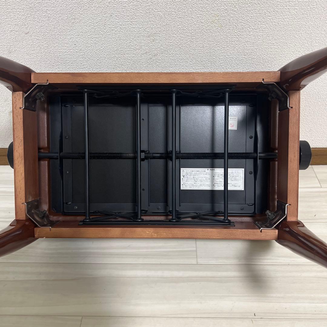 【中古極美品】ピアノ高低自在椅子・木目艶猫脚（送料込み）