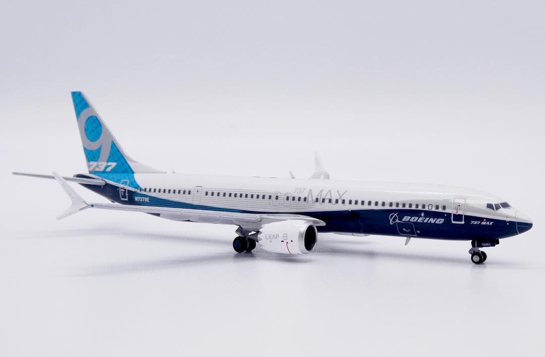 ボーイング 737MAX9 N7379E 1/400